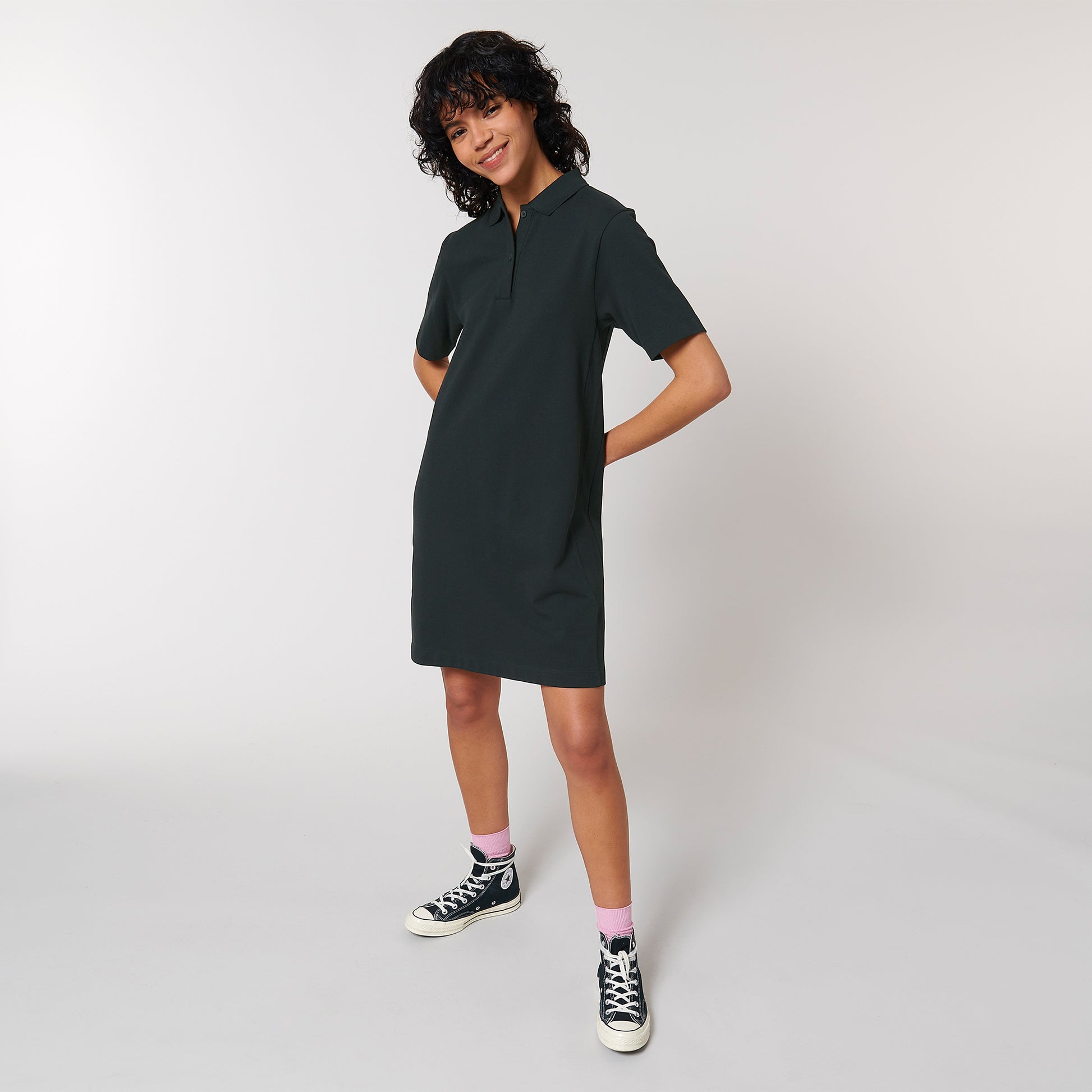 100% Bio-Baumwolle Classic Polo Dress, in der Farbe Black, 230 GSM, GOTS zertifiziert